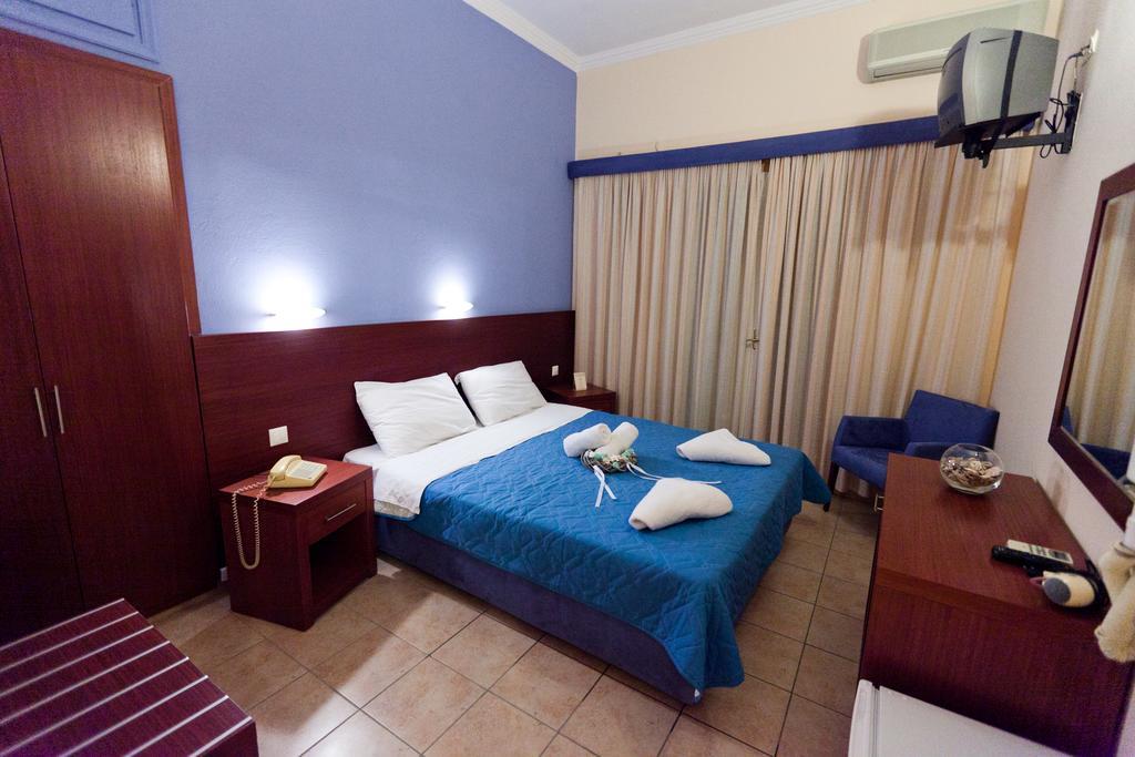 Hotel Possidon Aegina Oda fotoğraf
