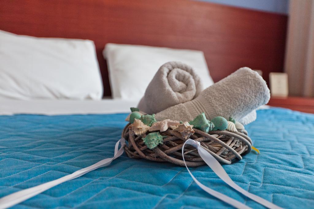 Hotel Possidon Aegina Oda fotoğraf
